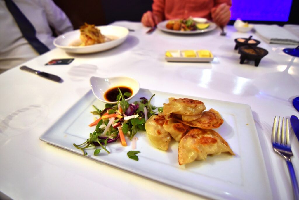 The Best Places to Eat in Upolu: 10 Best Restaurants 🍽️ [2025]