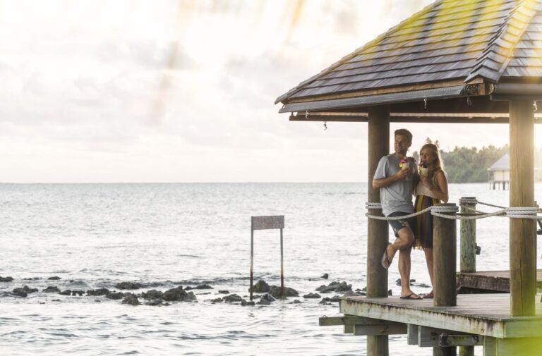 10 Most Romantic Wedding & Honeymoon Resorts on Upolu 💑 [2023]