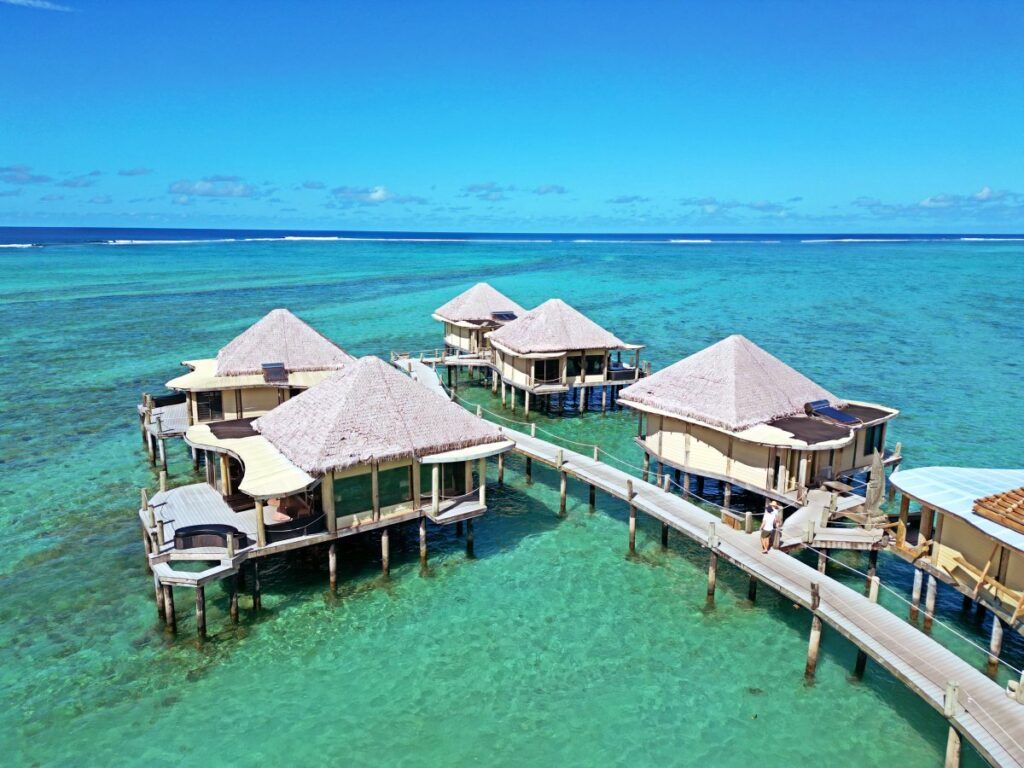 10 Most Romantic Wedding & Honeymoon Resorts on Upolu 💑 [2025]