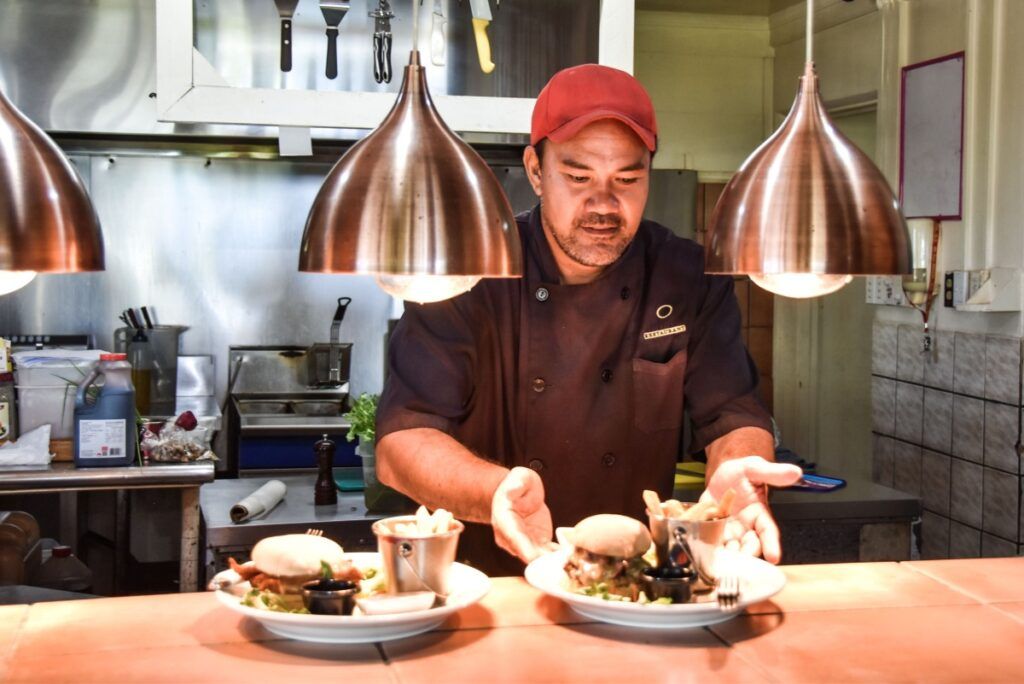 The BEST Places to Eat on Upolu: 10 Best Restaurants on Upolu ????️ [2023]