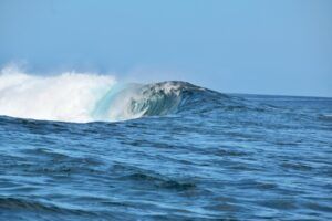 10 Best Places to Surf in Samoa 🌊