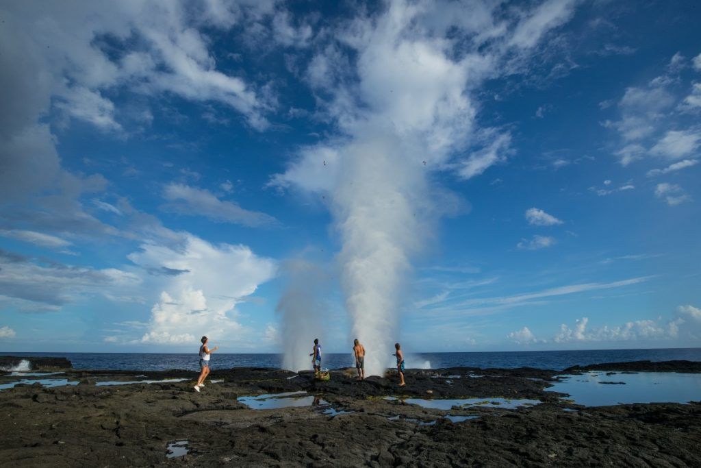 10 Island Day Trips & Island-Hopping Tours in Samoa 🏝️ [2023]
