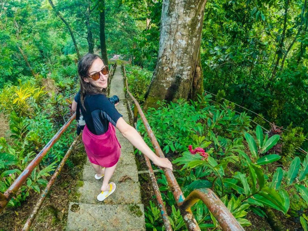 20 Essentials You NEED to Pack for Samoa ????