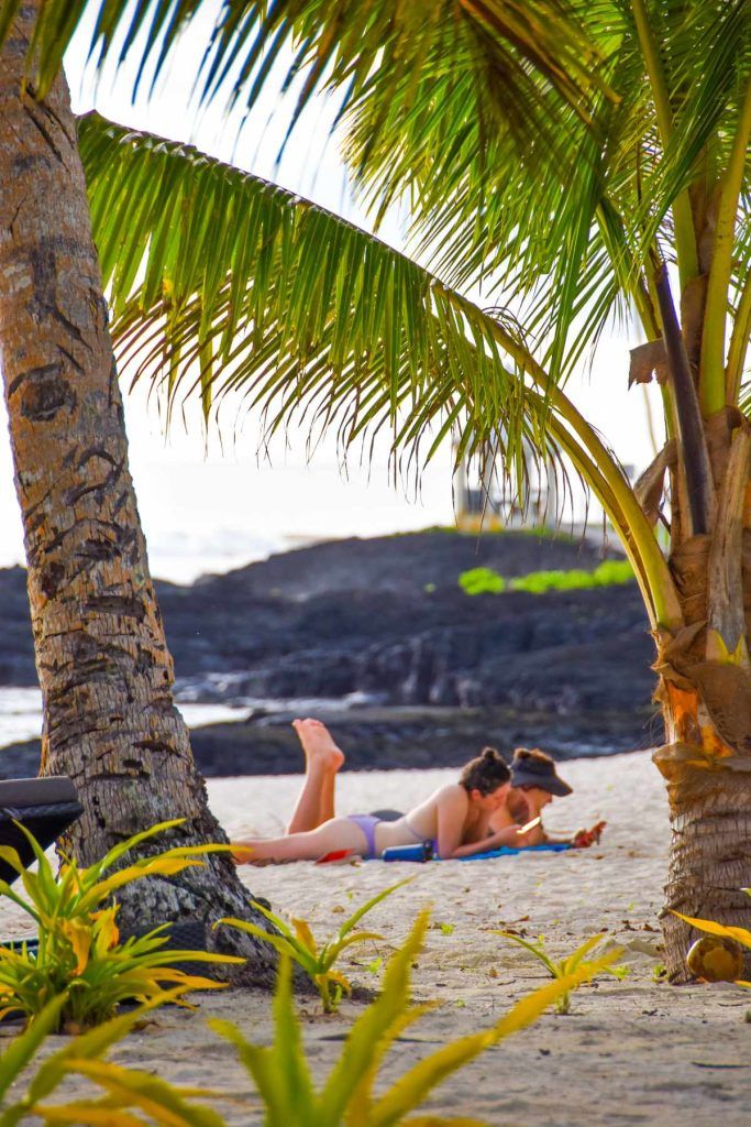 20 Essentials You NEED to Pack for Samoa ????